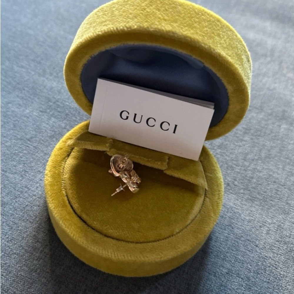 Gucci 18 k Gold Heart bee Stud Earrings - Picture 2 of 2
